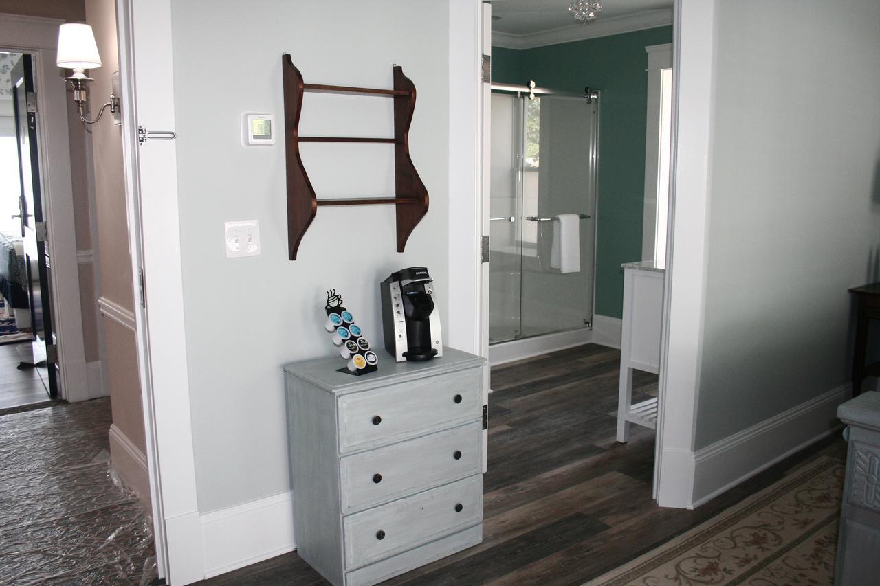 Anchor Boutique 2* Put-in-Bay