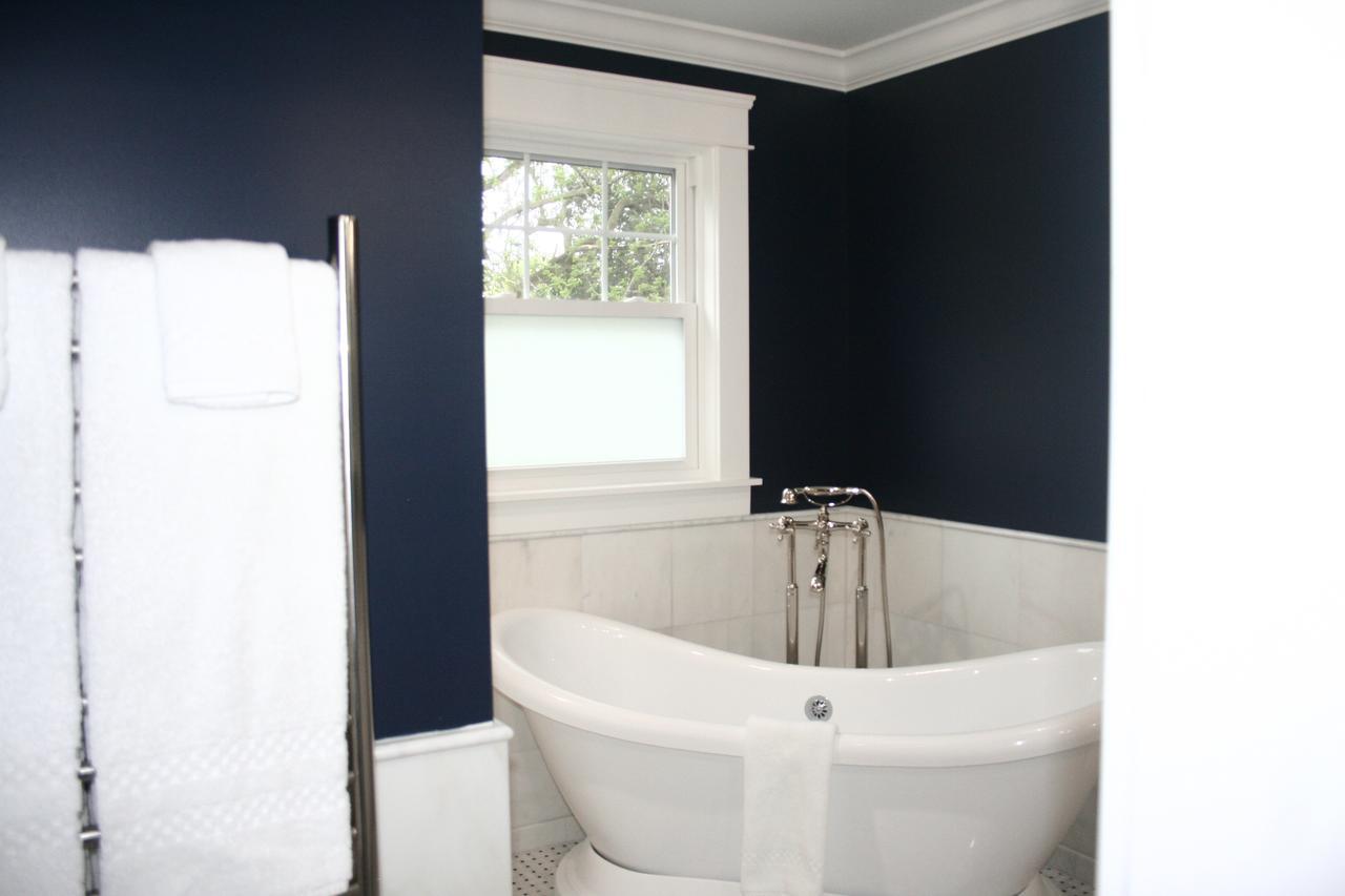 Anchor Boutique 2* Put-in-Bay